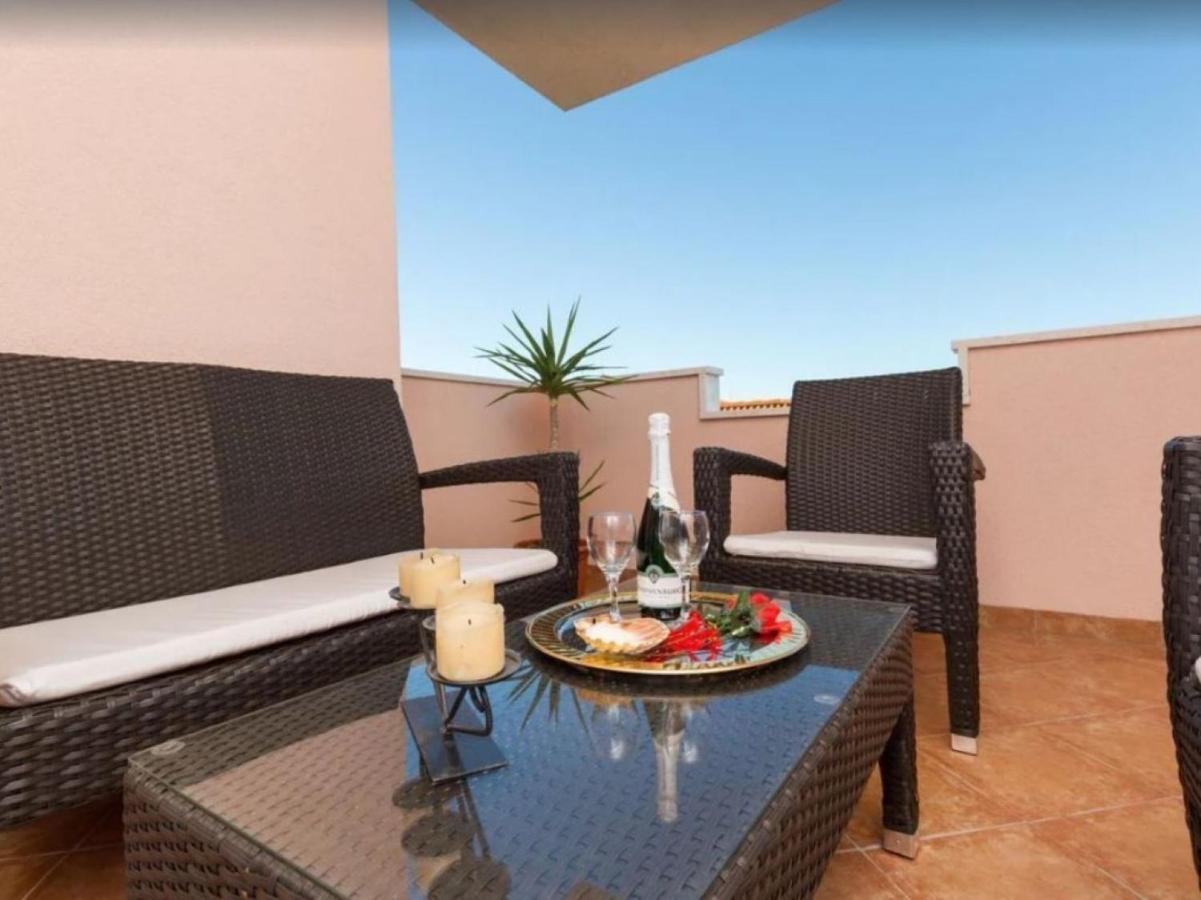 Apartments Villa Golden View Trogir Exteriör bild