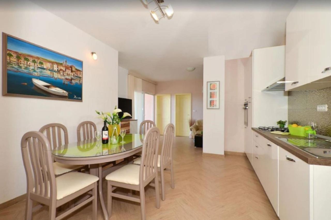 Apartments Villa Golden View Trogir Exteriör bild
